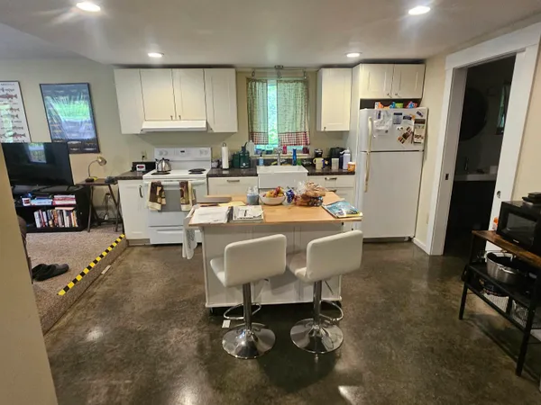 $205,000 | 81 Assisqua Avenue, St. Johnsbury, VT 05819