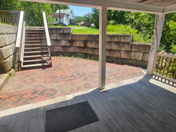$205,000 | 81 Assisqua Avenue, St. Johnsbury, VT 05819