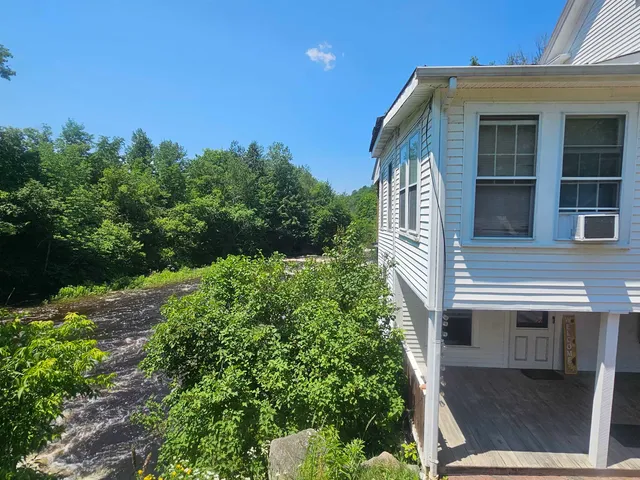 $215,000 | 81 Assisqua Avenue, St. Johnsbury, VT 05819
