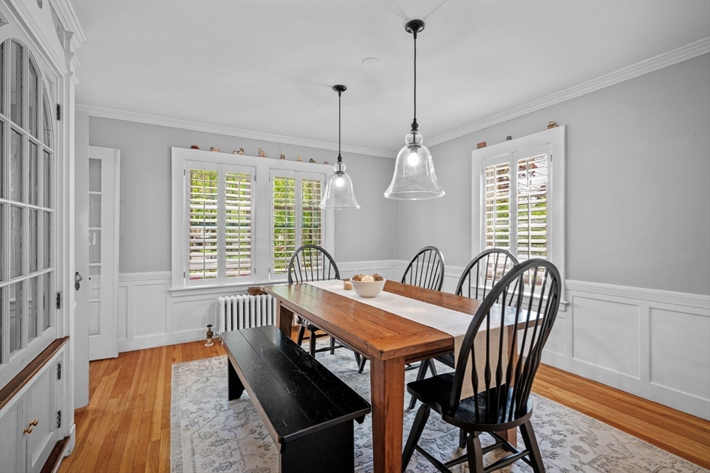 18 Pickwick Road Marblehead, MA 01945 - Photo 5 of 30