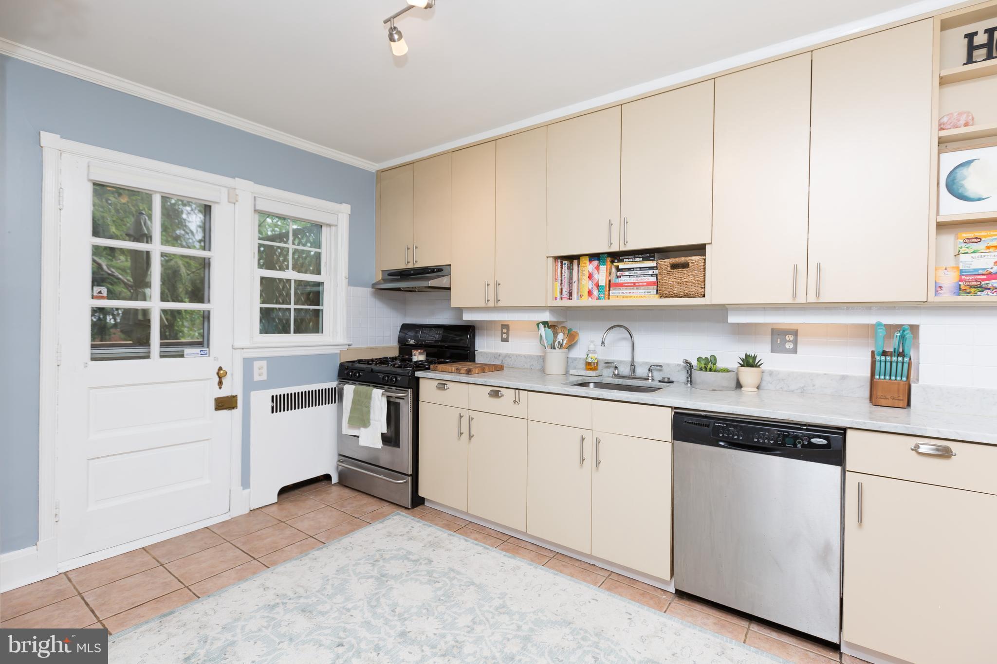 66 Murdock Road Baltimore, MD 21212 - Photo 6 of 20 tile floor and backsplash