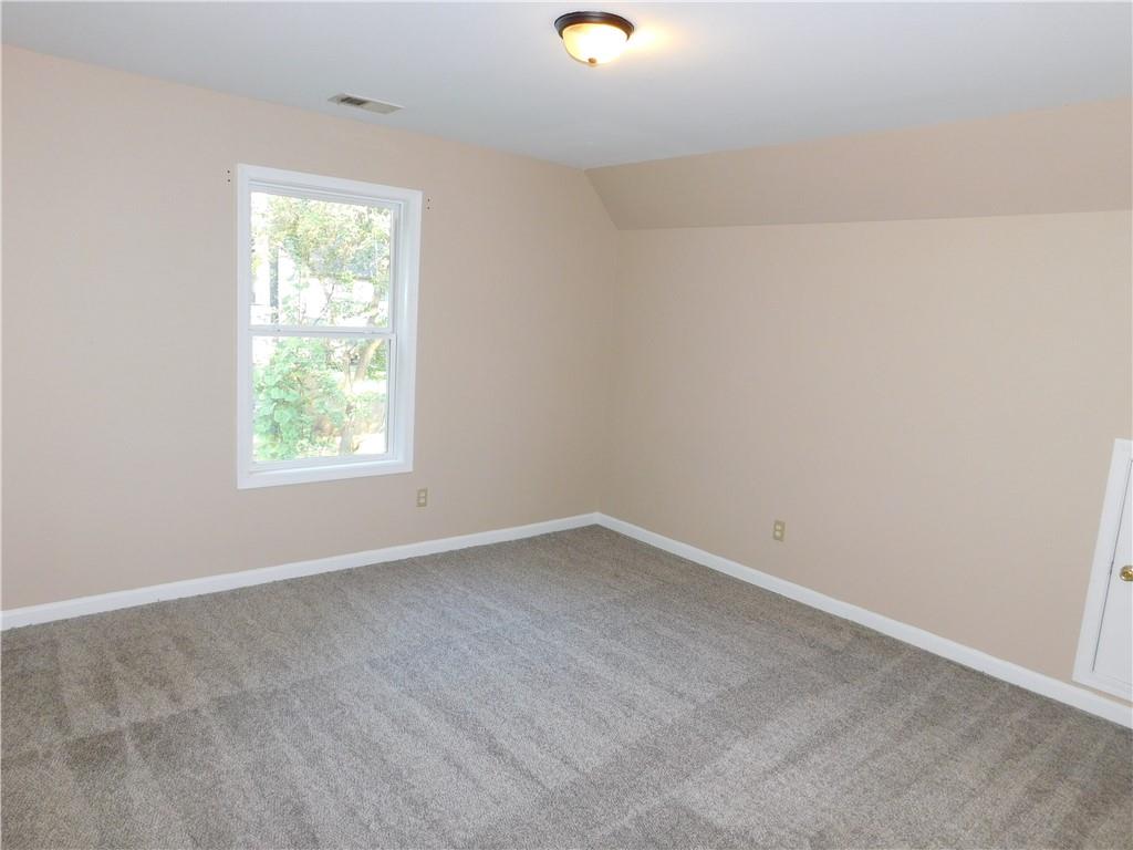 1005 Linam Avenue Southeast Atlanta, GA 30315 - Photo 29 of 29 an empty room with a window