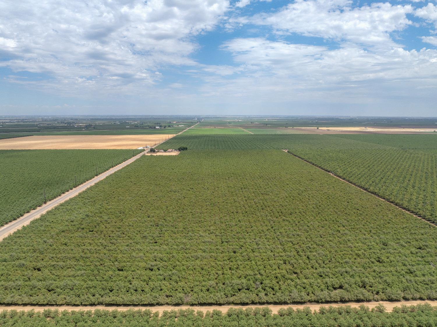 18401 Davis Road Patterson, CA 95363 - Photo 16 of 20 a view of an ocean and beach