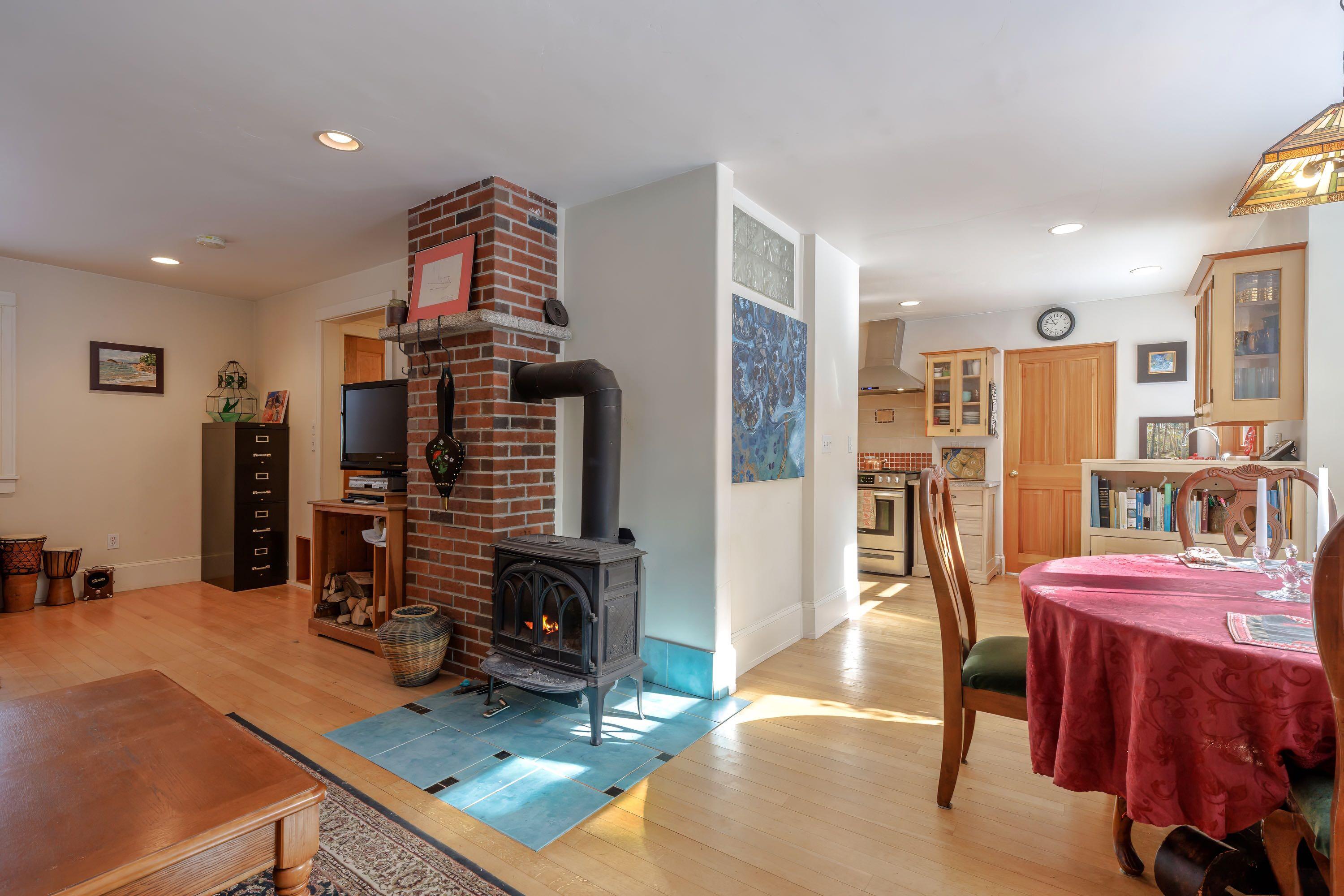 67 Rob Road Brooklin, ME 04616 - Photo 12 of 51 MLSphotos - 14