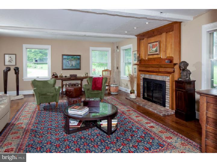1833 Old Gulph Road Villanova, PA 19085 - Photo 5 of 24