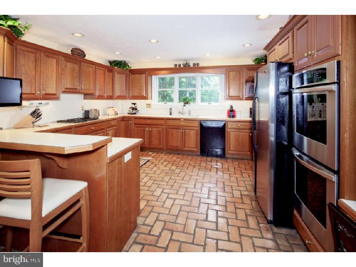 1833 Old Gulph Road Villanova, PA 19085 - Photo 7 of 24