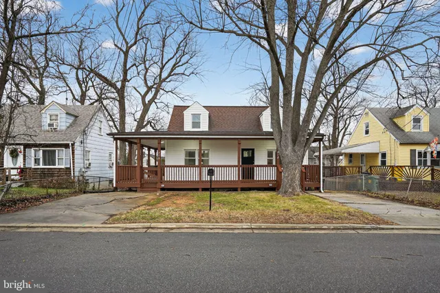 $359,900 | 318 Holy Cross Road, Baltimore, MD 21225