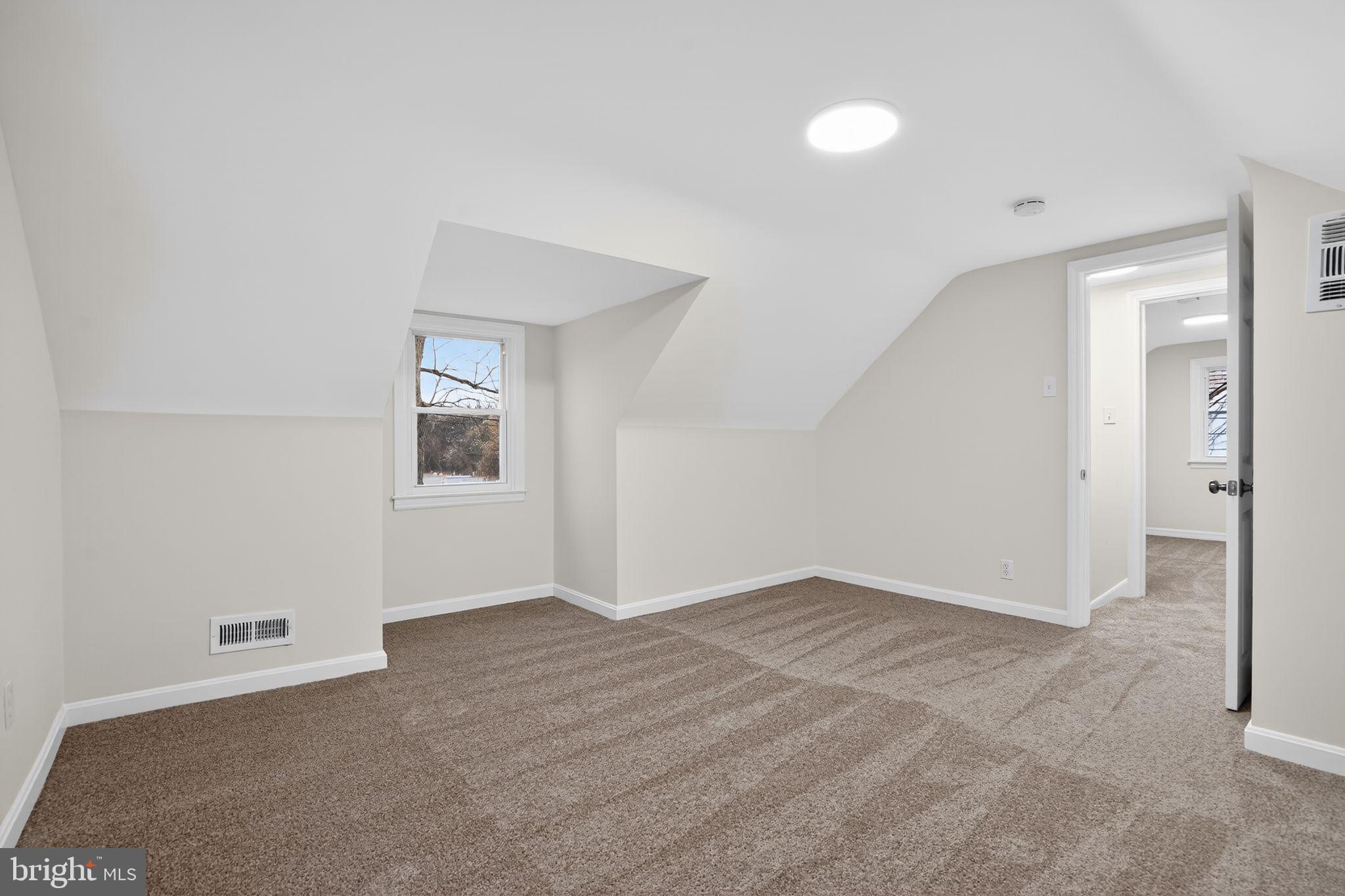 318 Holy Cross Road Baltimore, MD 21225 - Photo 25 of 29