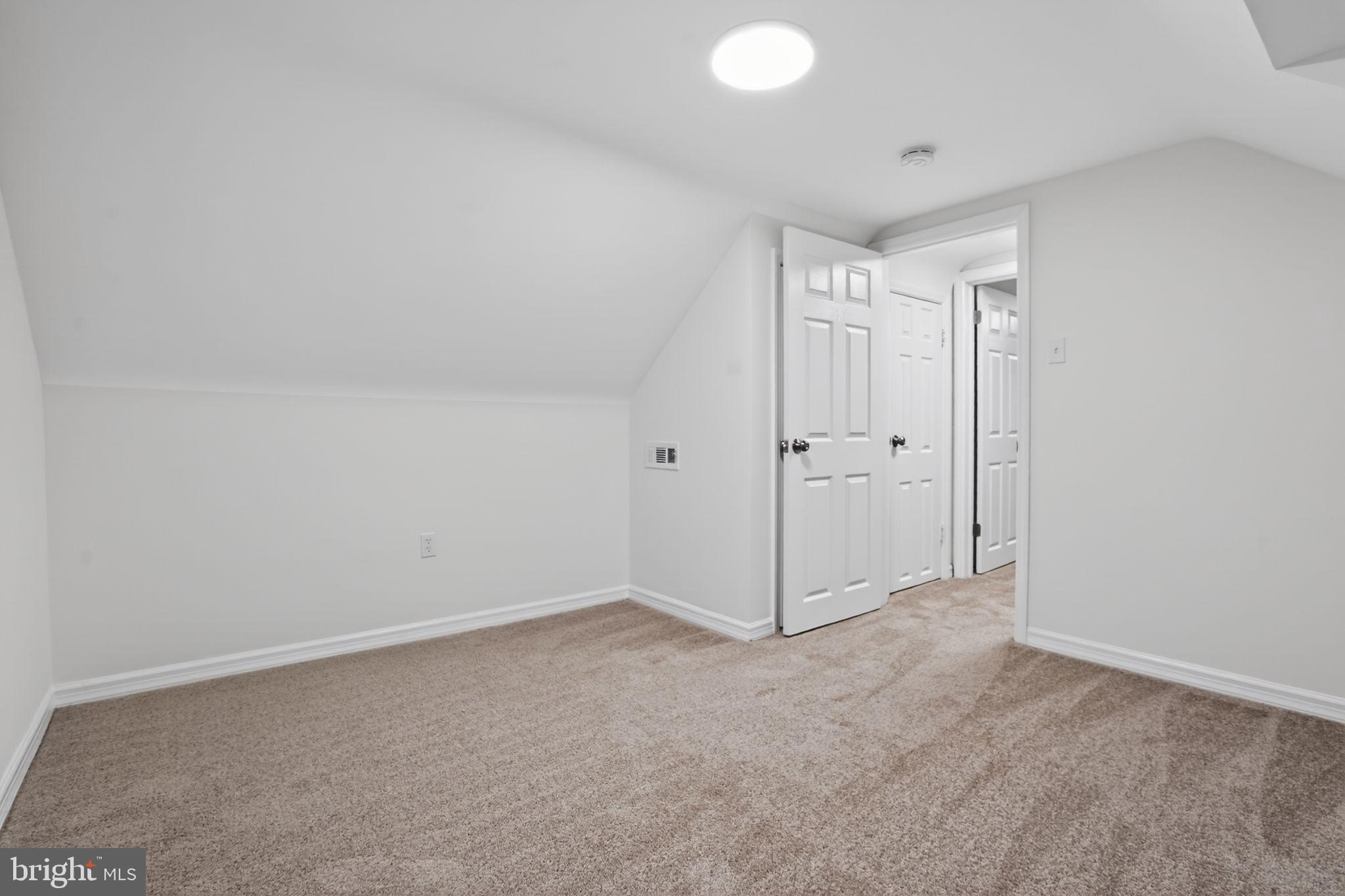 318 Holy Cross Road Baltimore, MD 21225 - Photo 28 of 29