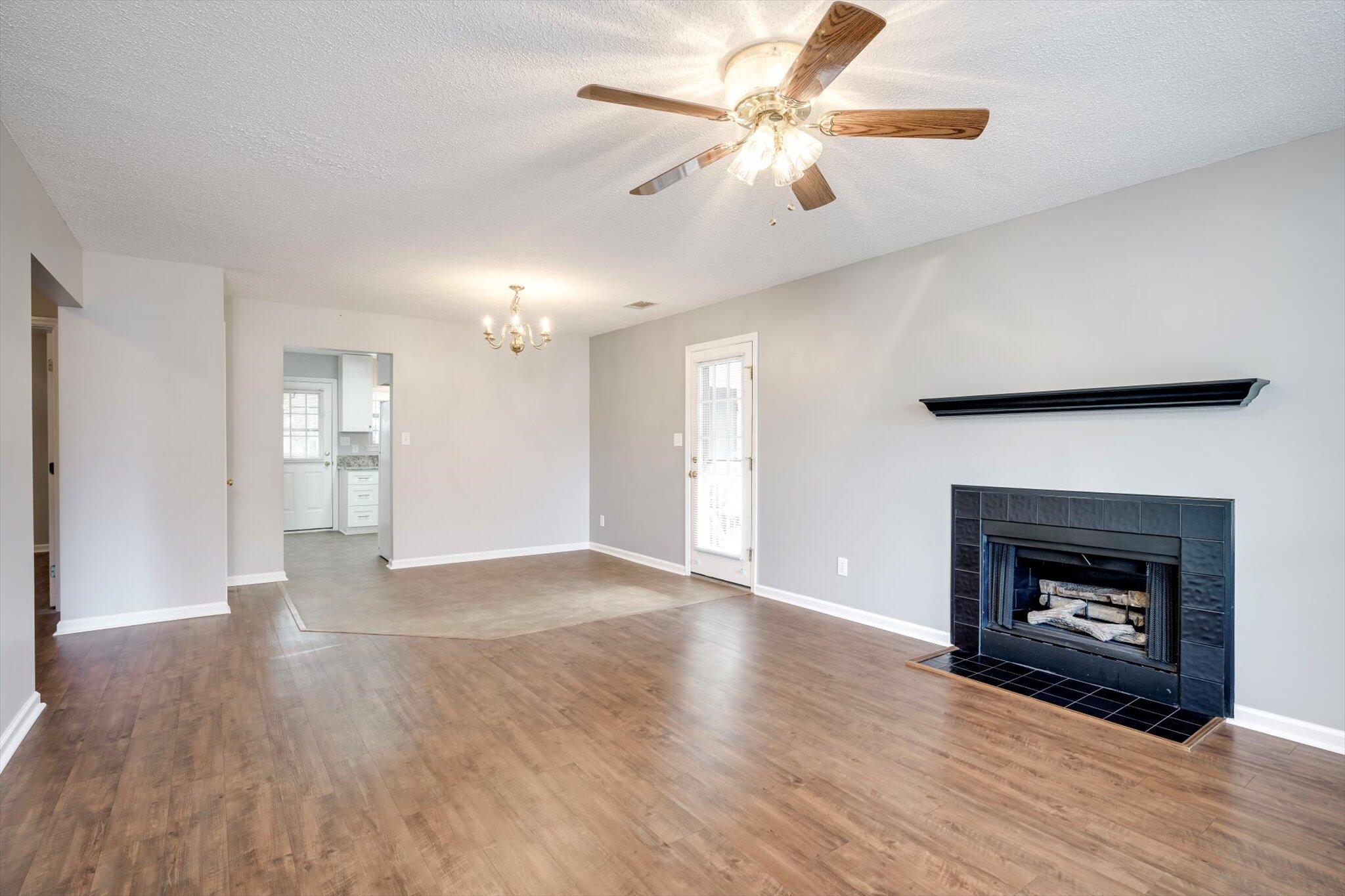 106 Rutherford Place Aiken, SC 29803 - Photo 4 of 36