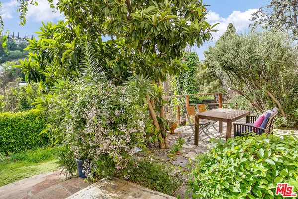 $5,600 | 2319 Meadow Valley Terrace, Los Angeles, CA 90039