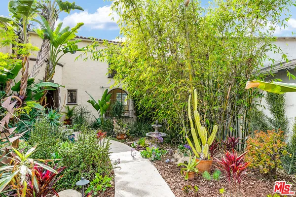 $5,600 | 2319 Meadow Valley Terrace, Los Angeles, CA 90039