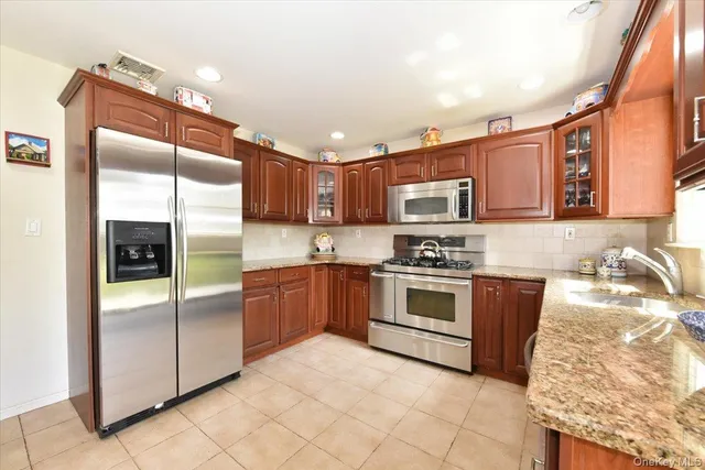 $1,200,000 | 58 Yorkshire Road, New Hyde Park, NY 11040