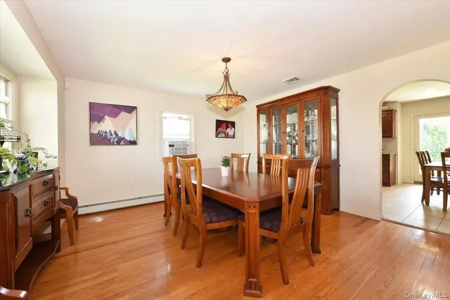 $1,200,000 | 58 Yorkshire Road, New Hyde Park, NY 11040