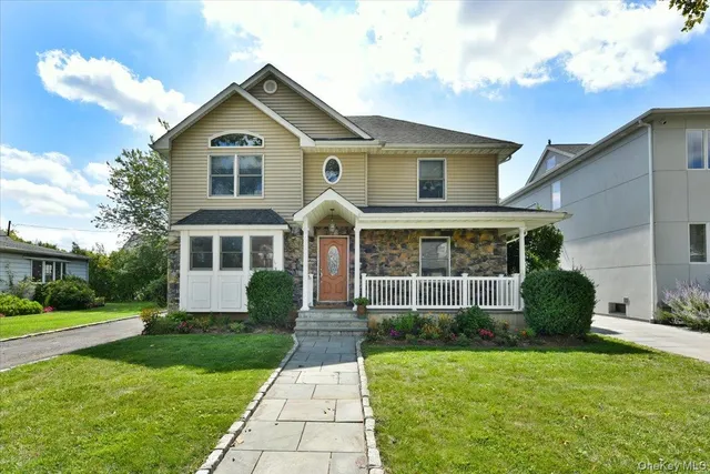 $1,200,000 | 58 Yorkshire Road, New Hyde Park, NY 11040