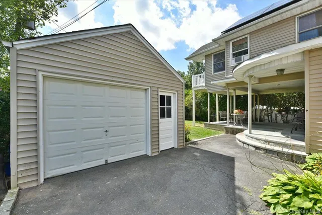 $1,200,000 | 58 Yorkshire Road, New Hyde Park, NY 11040