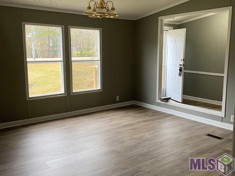 31950 Linder Road Denham Springs, LA 70726 - Photo 6 of 13 Dining