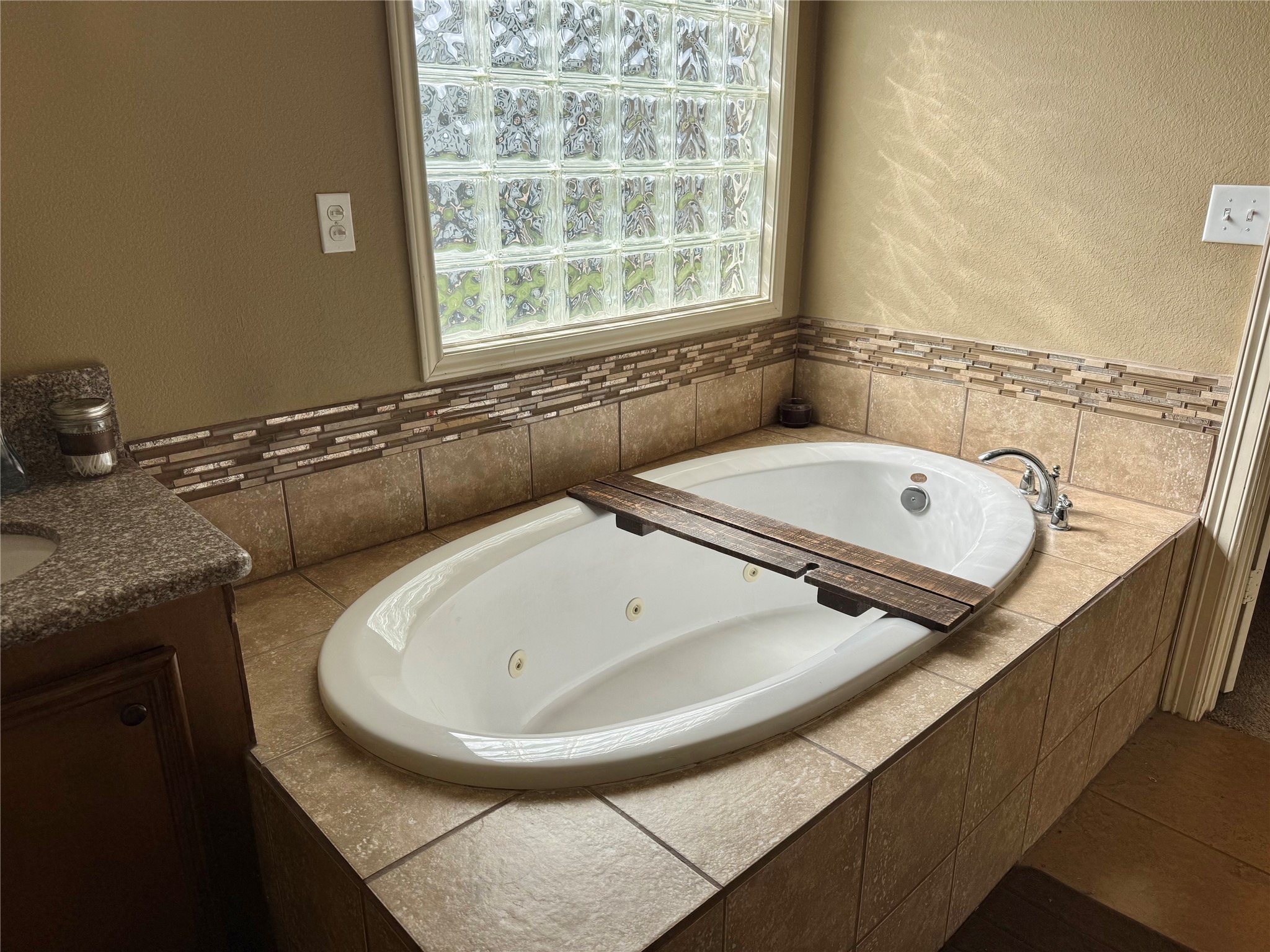 2015 Skrivanek Road Sealy, TX 77474 - Photo 19 of 38 Main Master Bathroom Jet Tub