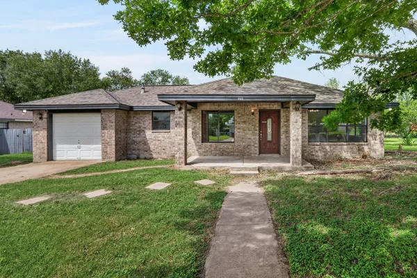 $264,500 | 903 Travis Street, Lockhart, TX 78644
