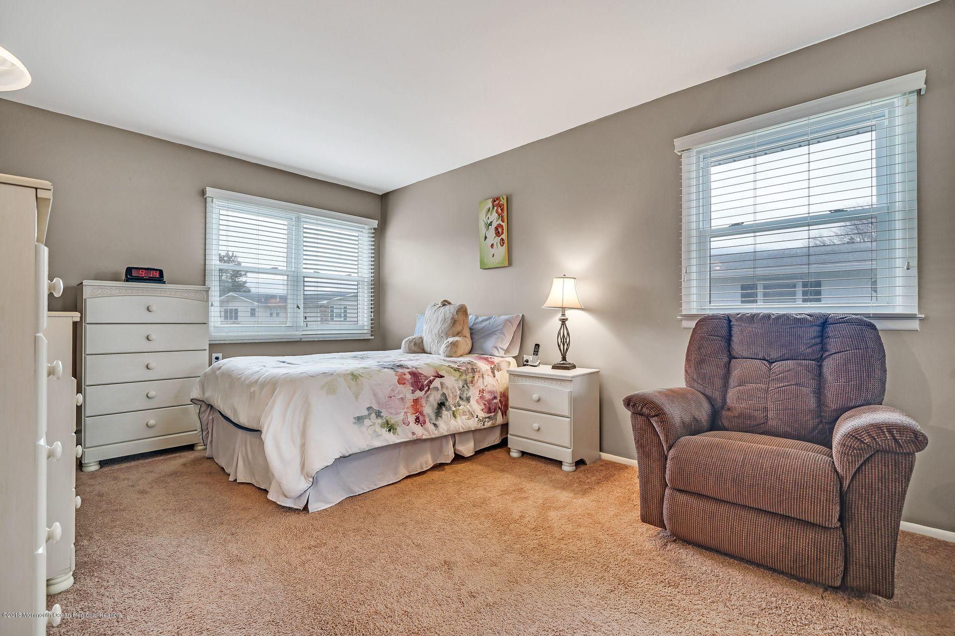43 Markham Road Brick, NJ 08724 - Photo 17 of 28 18