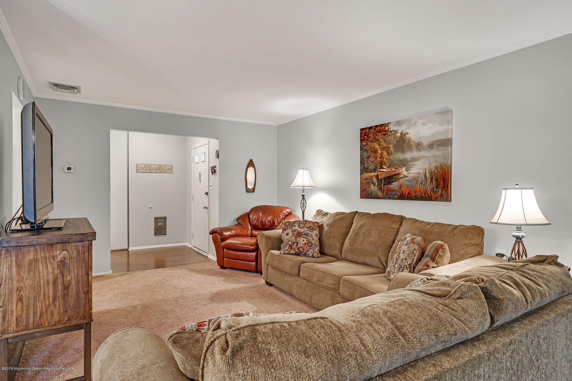 43 Markham Road Brick, NJ 08724 - Photo 8 of 28 8