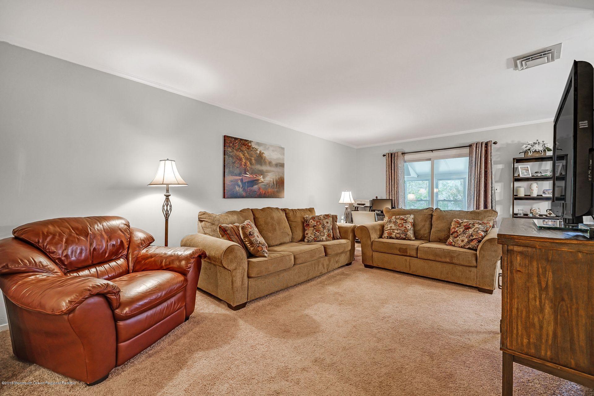 43 Markham Road Brick, NJ 08724 - Photo 9 of 28 9