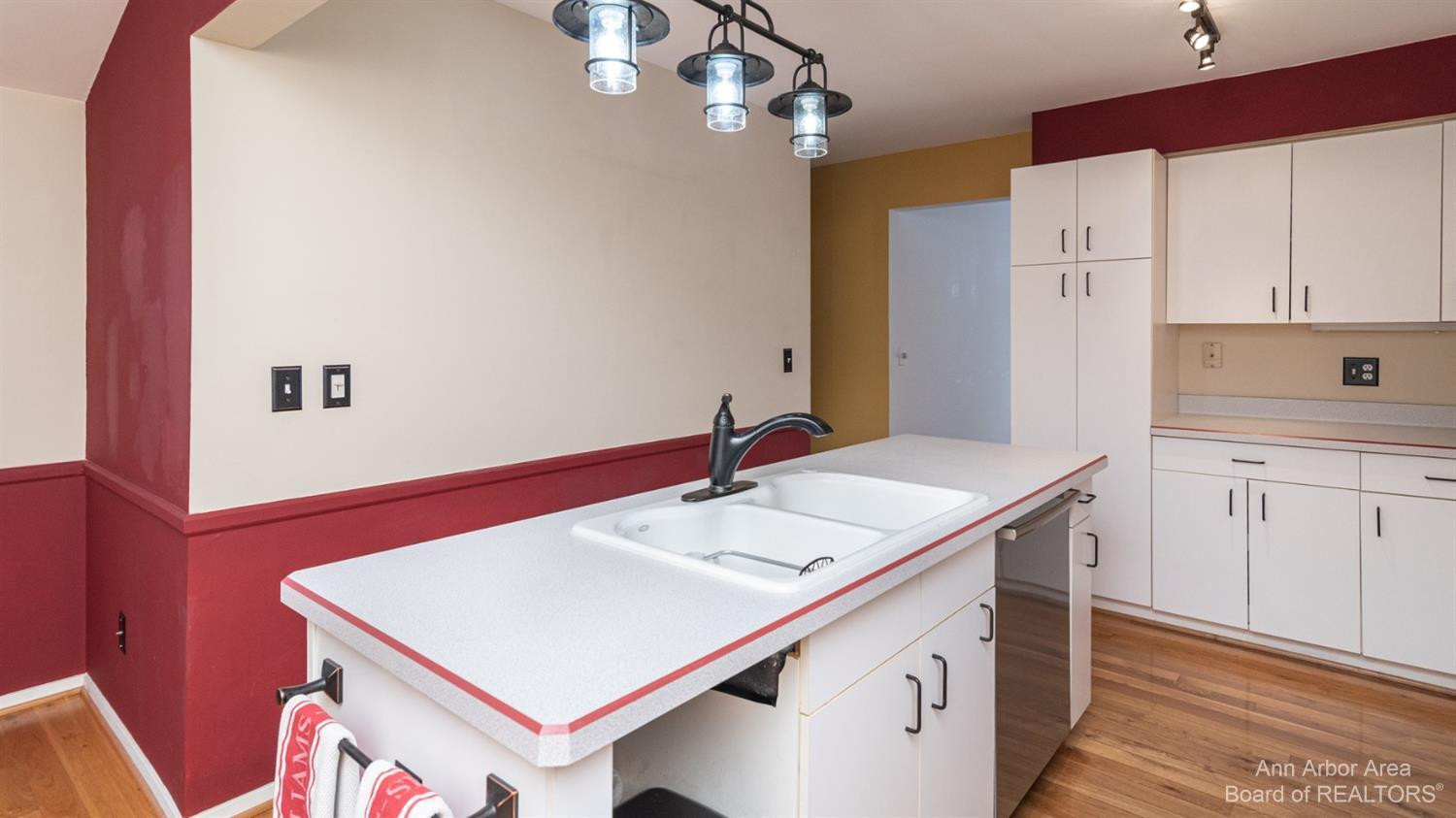5425 Parkgrove Road Ann Arbor, MI 48103 - Photo 20 of 60 Photo 20