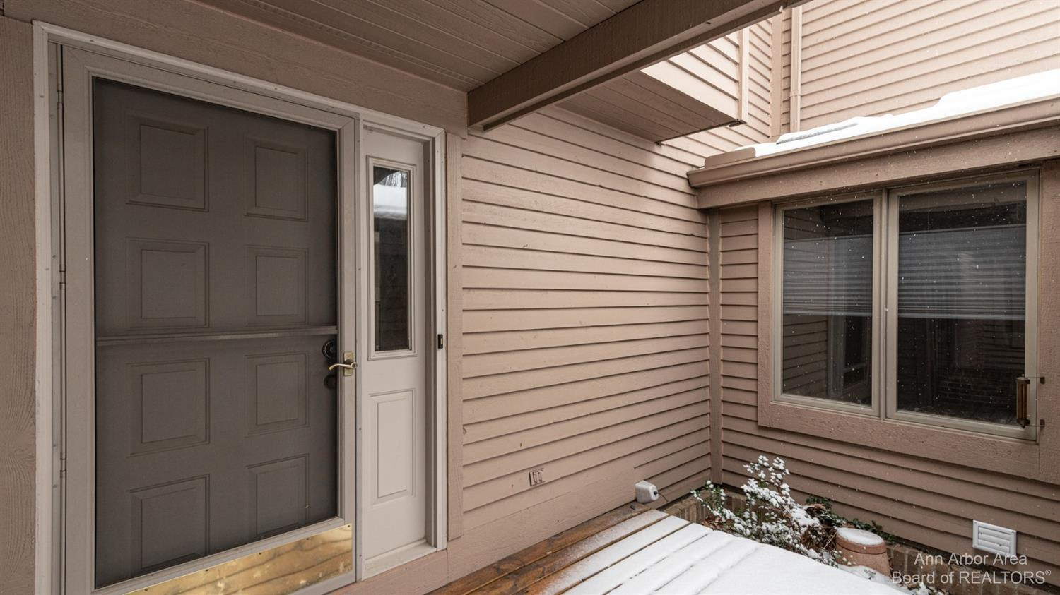 5425 Parkgrove Road Ann Arbor, MI 48103 - Photo 2 of 60 Photo 2