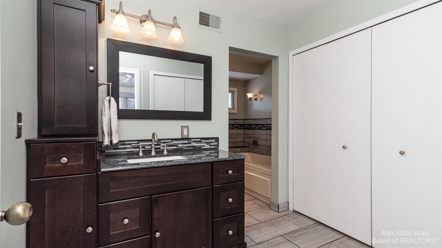 5425 Parkgrove Road Ann Arbor, MI 48103 - Photo 30 of 60 Photo 30