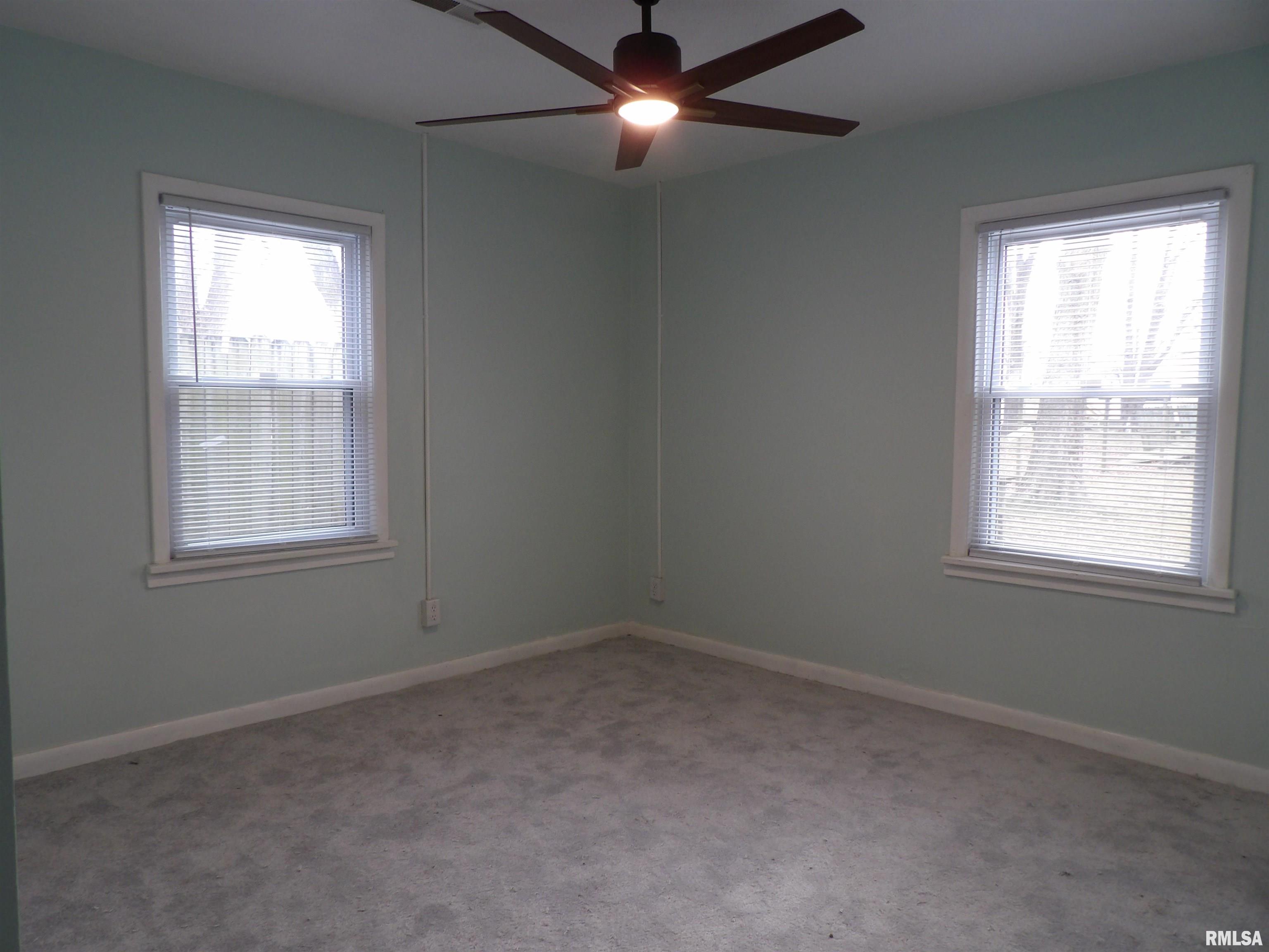 3226 East Enos Avenue Springfield, IL 62702 - Photo 13 of 21 Gallery Image 13
