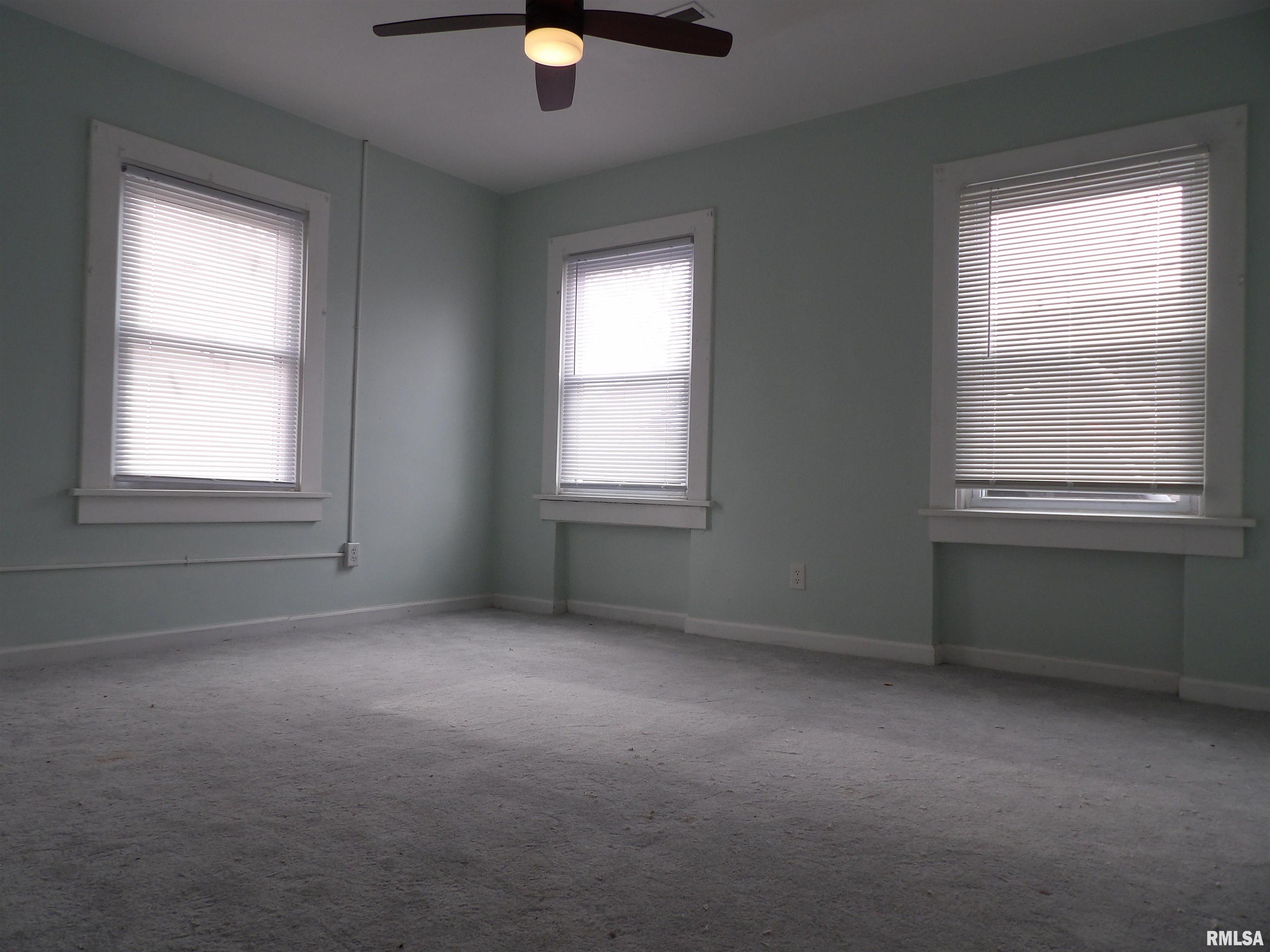 3226 East Enos Avenue Springfield, IL 62702 - Photo 15 of 21 Gallery Image 15