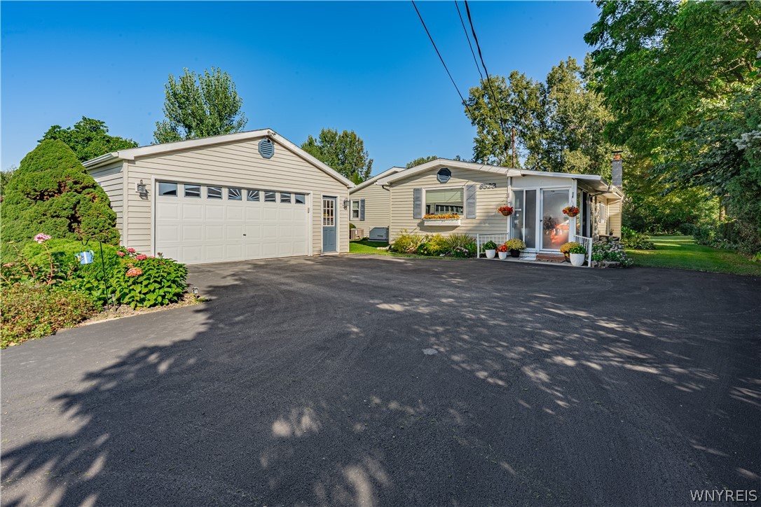 6523 Hatter Road Newfane, NY 14108 - Photo 2 of 42 Gallery Image 2