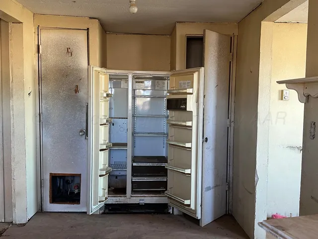 a view of walk in closet