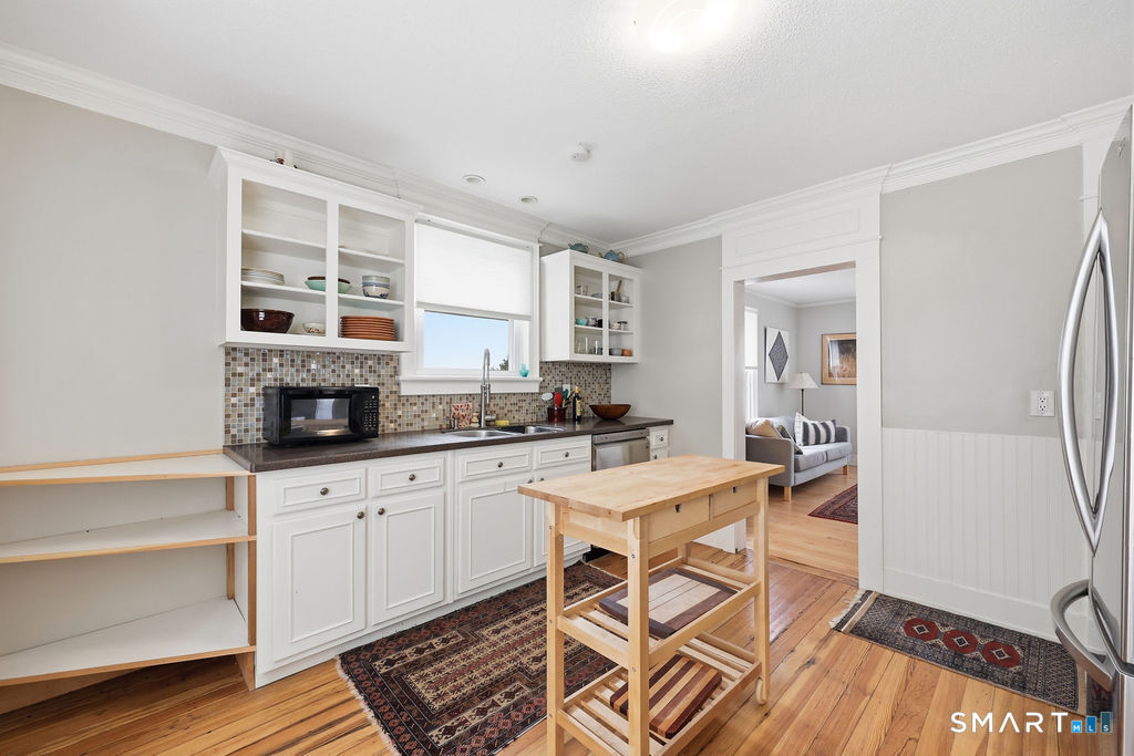 67 Butternut Street Middletown, CT 06457 - Photo 10 of 25 Gallery Image 10