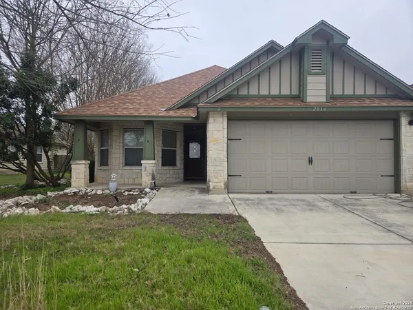 $1,995 | 2016 North Ranch Estates Boulevard, New Braunfels, TX 78130
