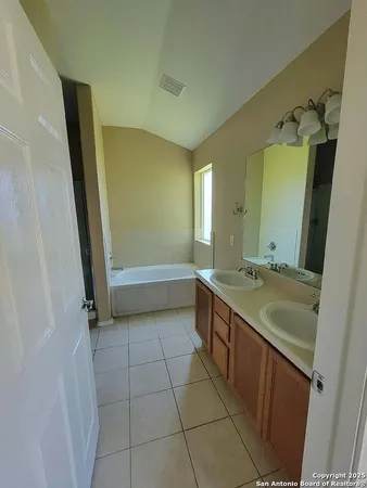 $1,995 | 2016 North Ranch Estates Boulevard, New Braunfels, TX 78130