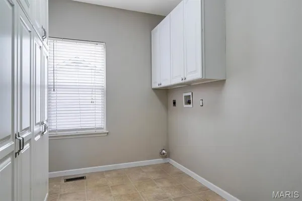 $775,000 | 317 Lake View Lane, Cottleville, MO 63376