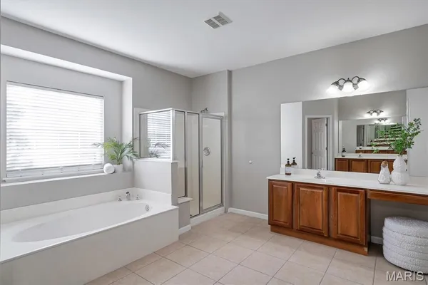 $775,000 | 317 Lake View Lane, Cottleville, MO 63376