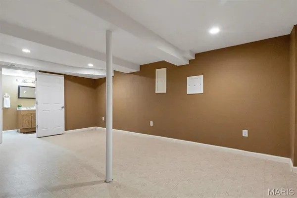 $775,000 | 317 Lake View Lane, Cottleville, MO 63376