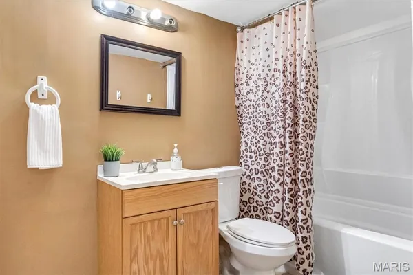 $775,000 | 317 Lake View Lane, Cottleville, MO 63376