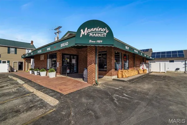 $775,000 | 317 Lake View Lane, Cottleville, MO 63376