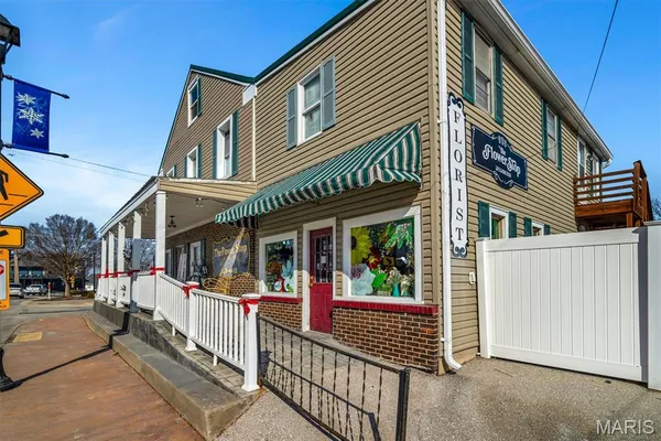 $775,000 | 317 Lake View Lane, Cottleville, MO 63376