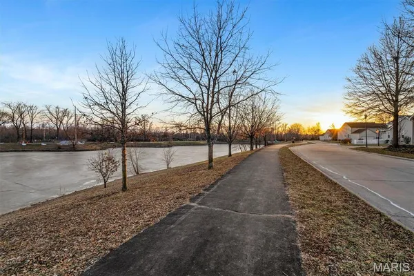 $775,000 | 317 Lake View Lane, Cottleville, MO 63376