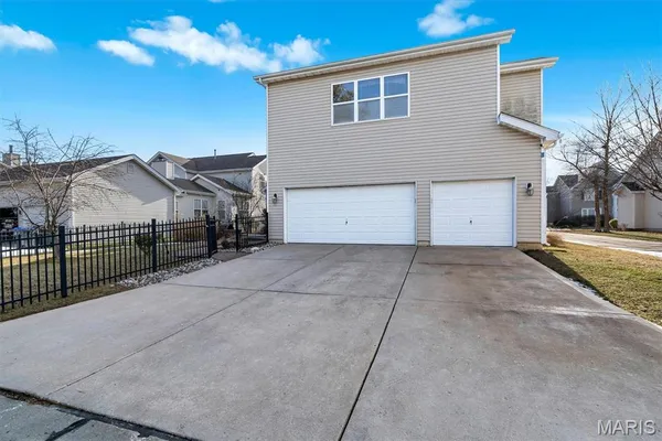 $775,000 | 317 Lake View Lane, Cottleville, MO 63376