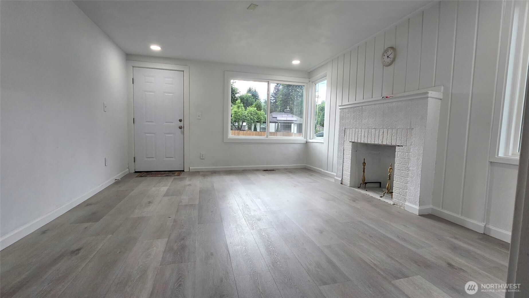 3330 Southeast 6th Street Renton, WA 98058 - Photo 6 of 12