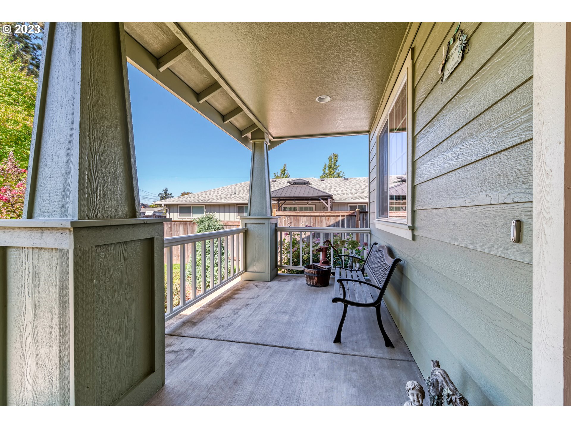 4659 Bluebelle Way Springfield, OR 97478 - Photo 3 of 32 a view of entryway with patio