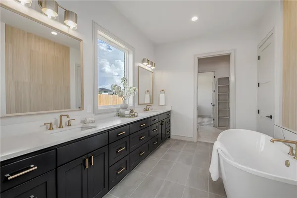 $759,900 | 4901 Pearl River Court, College Station, TX 77845