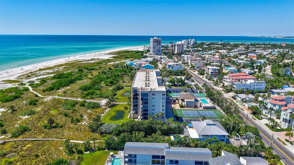 420 Beach Road, Unit 508 Sarasota, FL 34242 - Photo 2 of 10