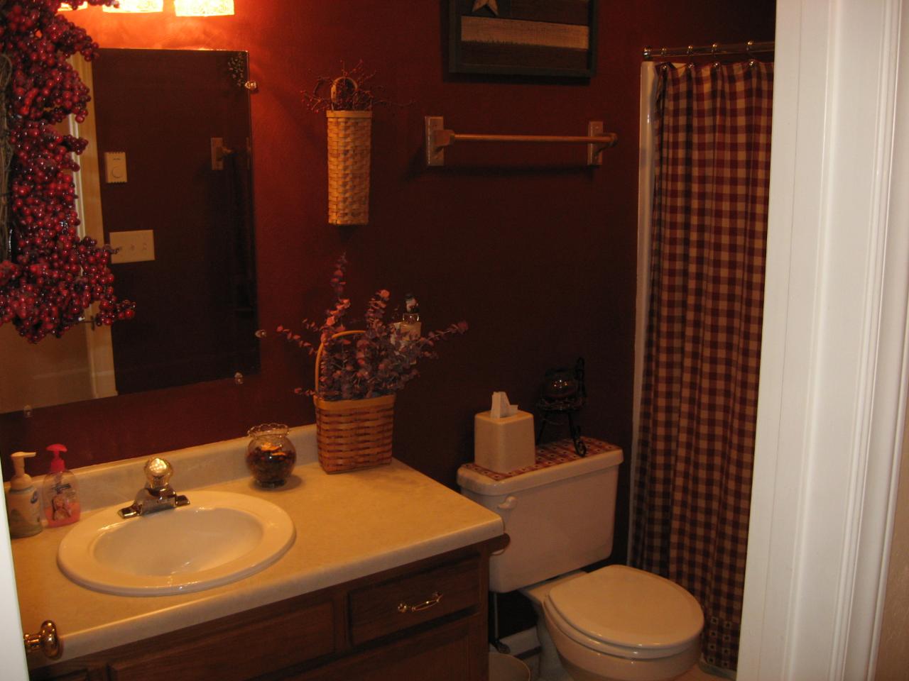 10595 Dickerson Mill Road Moneta, VA 24121 - Photo 7 of 12 Full Hall Bath