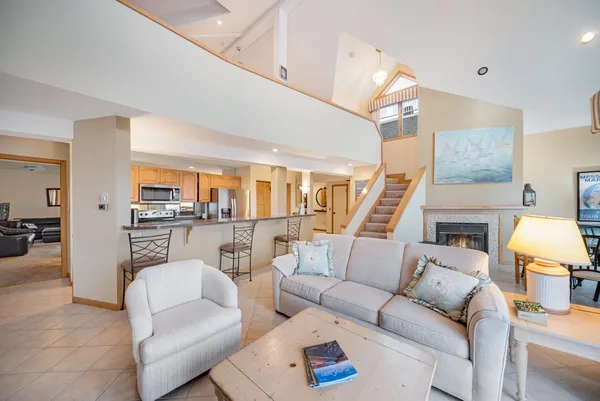 $779,000 | 310 Oselka Drive, Unit 456, New Buffalo, MI 49117